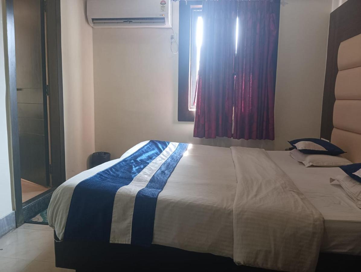 Hotel Presidency Inn Kolkata Exterior photo